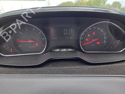 Used Instrument cluster PEUGEOT 208 I (CA_, CC_) 1.2 VTI 82 (82 hp) 28810822