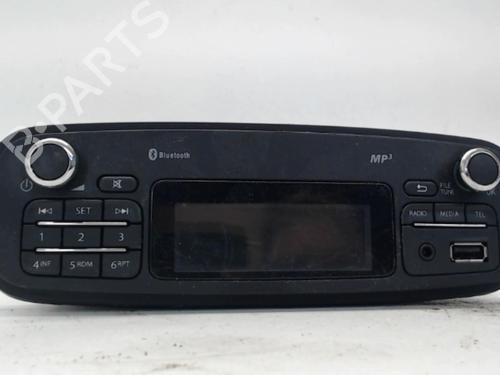 Used Radio RENAULT CLIO IV (BH_) 1.5 dCi 75 (75 hp) 27010596