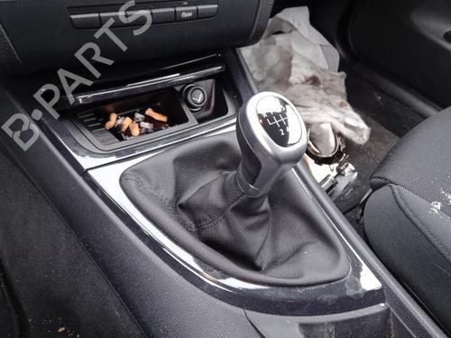 Used Gear lever BMW 1 (E81) 116 d (116 hp) 31644817