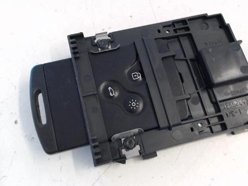 Card reader RENAULT MEGANE III Hatchback (BZ0/1_, B3_) 1.5 dCi (BZ09, BZ0D, BZ1W, BZ29, BZ14) | BP27007226E4 - Image 3