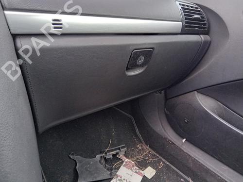 Used Glove box PEUGEOT 407 Coupe (6C_) 2.7 HDi (204 hp) 30461785