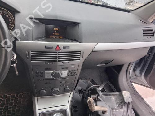 Used Glove box OPEL ASTRA H (A04) 1.7 CDTI (L48) (100 hp) 27024270