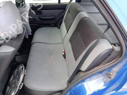 Høyre bak beltestrammer PEUGEOT 106 II (1A_, 1C_) 1.1 i (60 hp) 26994762