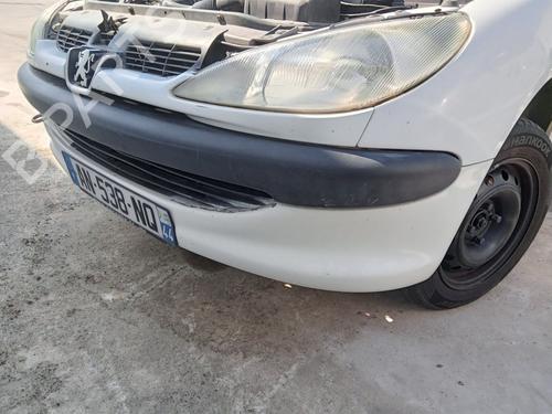 Used Left headlight PEUGEOT 206 Hatchback (2A/C) 1.9 D (69 hp) 27017207