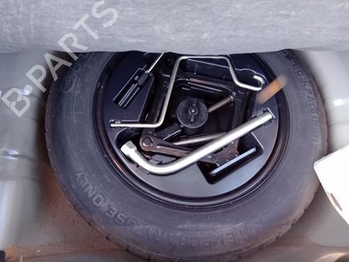 Jack Kit FIAT 500 (312_) 0.9 (312AXG1A, 312.AXG11) 51716187