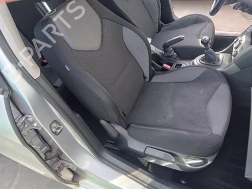 Used Seat buckle Seat buckle PEUGEOT 308 I (4A_, 4C_) 1.6 HDi (109 hp) 33815282 33815282