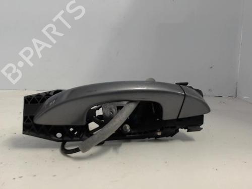 Used Front right exterior door handle VW GOLF VI (5K1) 1.6 TDI (105 hp) 27025060