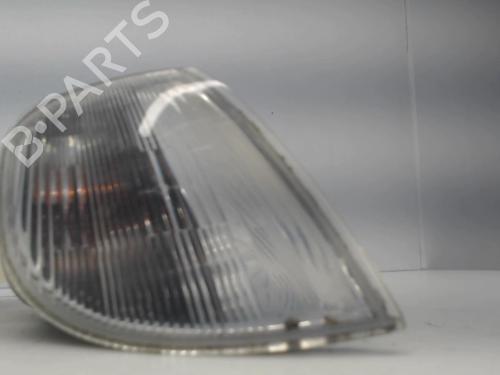 Blinker vorne rechts für CITROËN SAXO (S0, S1) 1.0 X (50 hp) 27010957