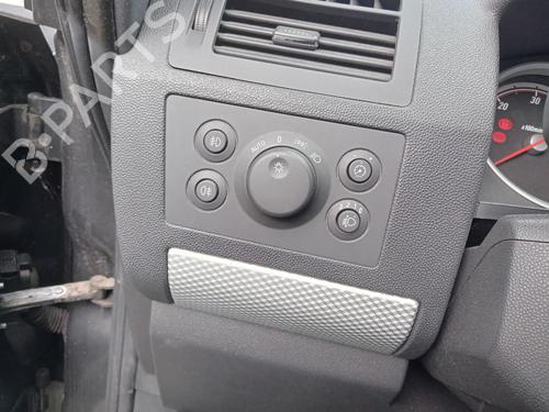 Used Headlight switch OPEL ZAFIRA / ZAFIRA FAMILY B (A05) 1.7 CDTI (M75) (110 hp) 26981357