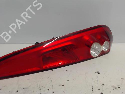 Used Right taillight FORD FIESTA V (JH_, JD_) 1.4 TDCi (68 hp) 27007604