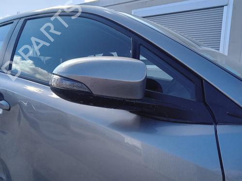 right-mirror-toyota-c-hr-_x1_-2016-33967262 main image