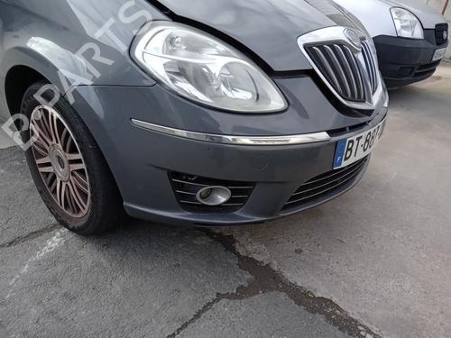 Used Right front fog light LANCIA MUSA (350_) 1.6 D Multijet (350.AXH1A) (120 hp) 31146032