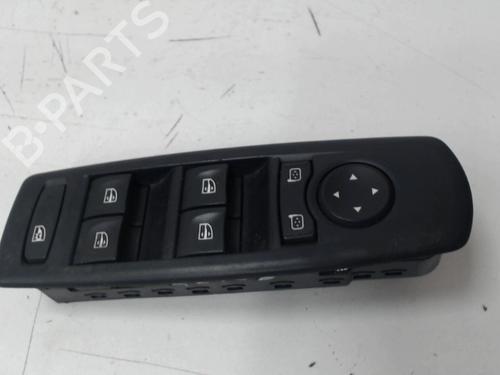 Used Left front window switch RENAULT LAGUNA III Grandtour (KT0/1) 2.0 dCi (KT01, KT08, KT09, KT0K, KT12, KT1D, KT1W) (150 hp) 29846525