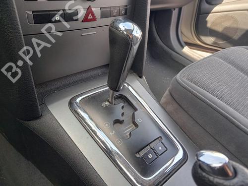 Used Gear lever PEUGEOT 407 SW (6E_, 6D_) 2.0 HDi 135 (136 hp) 28609609