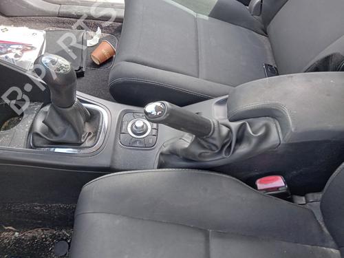 Sikkerhetsbelte-spenne RENAULT MEGANE III Grandtour (KZ0/1) 1.5 dCi (KZ09, KZ0D, KZ1G, KZ29, KZ14, KZ1W, KZ10, KZ1F,... (110 hp) 26985281