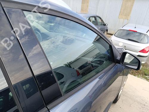 Used Front right door window Front right door window RENAULT MEGANE III Grandtour (KZ0/1) 1.5 dCi (KZ09, KZ0D, KZ1G, KZ29, KZ14, KZ1W, KZ10, KZ1F,... (110 hp) 39583632 39583632