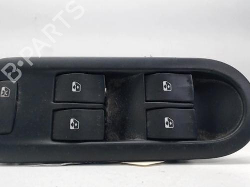 Used Switch RENAULT GRAND SCÉNIC II (JM0/1_) 1.5 dCi (JM1E) (106 hp) 27020385