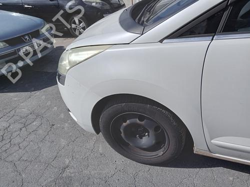 Used Left front fenders PEUGEOT 5008 (0U_, 0E_) 1.6 HDi (110 hp) 29285647