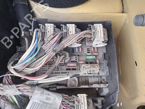Used Fuse box Fuse box CITROËN BERLINGO Box Body/MPV (B9) 1.6 HDi / BlueHDi 75 (75 hp) 33118812 33118812