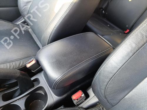 Used Armrest / Center console Armrest / Center console CITROËN C4 AIRCROSS 1.8 HDi 150 AWC (150 hp) 40151423 40151423