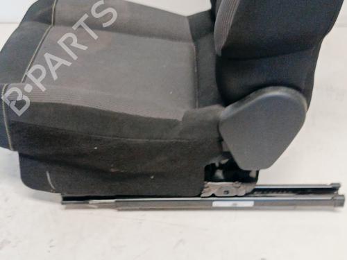 Used Right front seat Right front seat CITROËN C3 III (SX) 1.5 BlueHDi 100 (SXYHYP, SXYHTU) (102 hp) 34054039 34054039