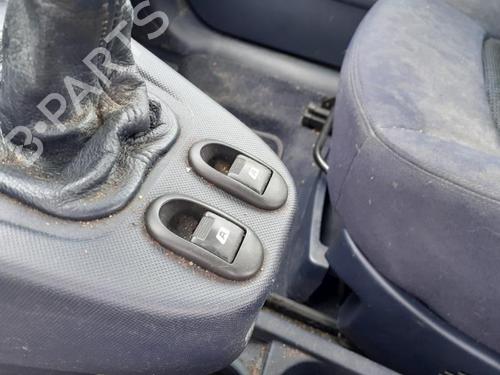 Front right window mechanism PEUGEOT 1007 (KM_) 1.6 HDi | BP26996836C23 - Image 11