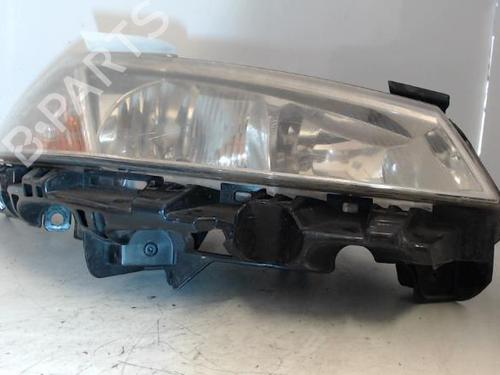 Used Right headlight RENAULT MEGANE II (BM0/1_, CM0/1_) 1.5 dCi (BM1F, CM1F) (86 hp) 27015384