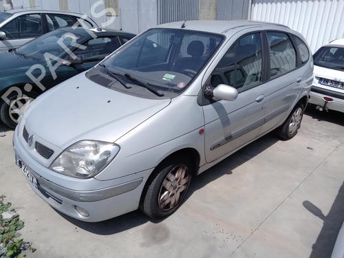 Used Left headlight RENAULT SCÉNIC I MPV (JA0/1_, FA0_) 1.9 dCi (JA05, JA1F) (102 hp) 26985340