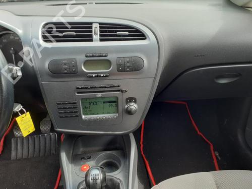 Used Warning switch SEAT LEON (1P1) 1.9 TDI (105 hp) 26987599