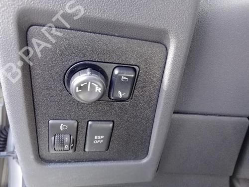 Right front window switch NISSAN QASHQAI / QASHQAI +2 I (J10, NJ10, JJ10E) 2.0 dCi | BP27025831I26 