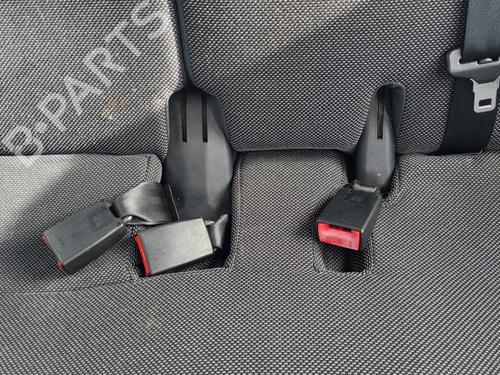 Used Seat buckle NISSAN MICRA III (K12) 1.2 16V (80 hp) 26989834