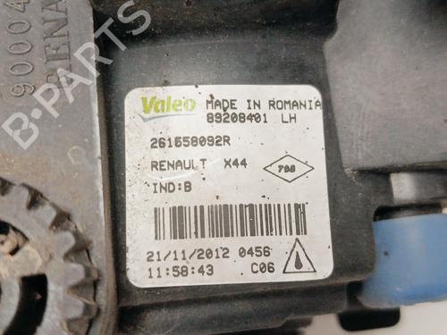 left-front-fog-light-renault-twingo-ii-cn0_-2007-31625122 main image