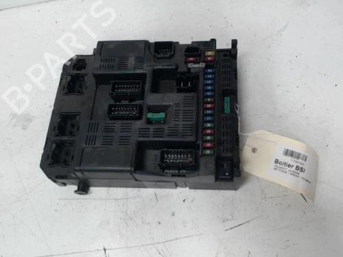 Used Fuse box PEUGEOT 307 Break (3E) 1.6 16V (109 hp) 30876932