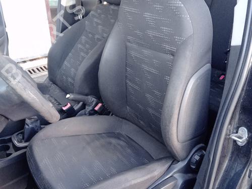 Sæde venstre fortil OPEL CORSA D (S07) 1.3 CDTI (L08, L68) (75 hp) 32337522