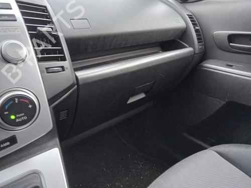 Used Glove box MAZDA 5 (CR) 2.0 CD (CR19) (143 hp) 31018514