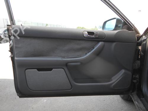 Venstre foran invendig håndtak AUDI A3 (8L1) 1.9 TDI (110 hp) 27022500