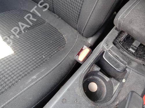 Used Seat buckle PEUGEOT 308 SW II (LC_, LJ_, LR_, LX_, L4_) 1.5 BlueHDi 100 (102 hp) 28542478