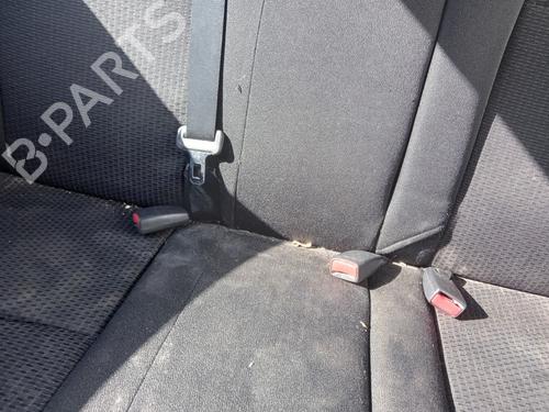 Used Seat buckle TOYOTA COROLLA (_E12_) 1.4 D (NDE120_, NDE120R) (90 hp) 27017627