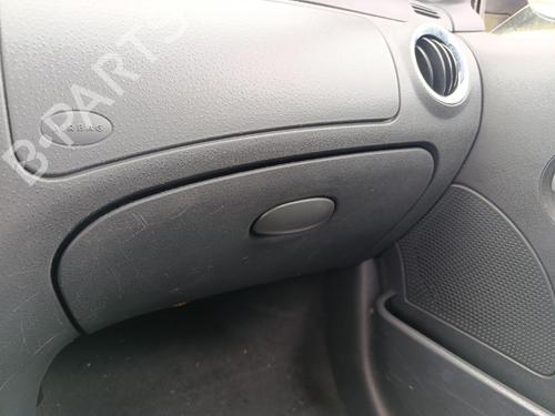 Used Glove box Glove box CITROËN C2 (JM_) 1.4 (73 hp) 39713430 39713430