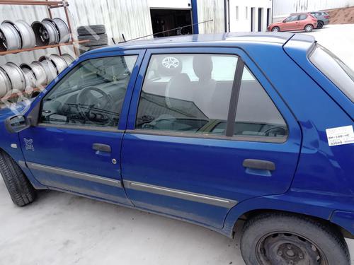 Used Front left exterior door handle PEUGEOT 106 II (1A_, 1C_) 1.1 i (60 hp) 26994775
