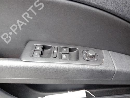 Used Left front window switch SKODA SUPERB II Estate (3T5) 2.0 TDI 16V (140 hp) 27002973