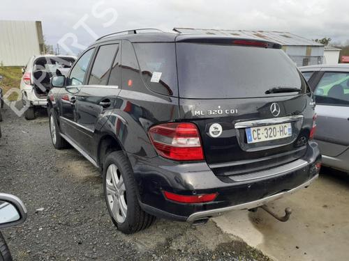 Front wiper motor MERCEDES-BENZ M-CLASS (W164) ML 320 CDI 4-matic (164.122) | BP26987761M29 