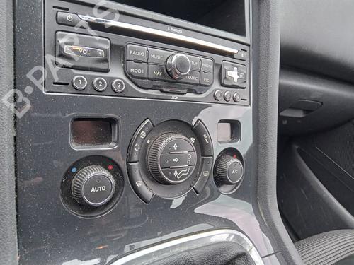 Bilradio PEUGEOT 5008 (0U_, 0E_) 1.6 HDi (112 hp) 28195366