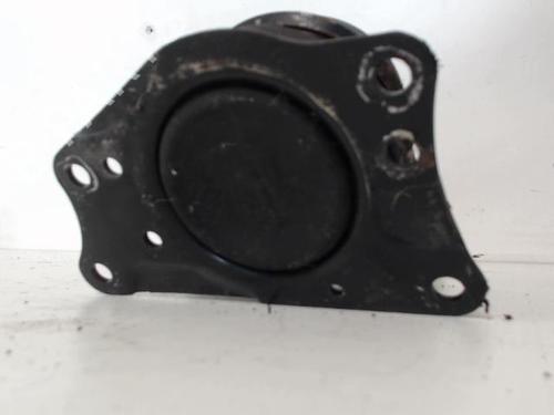 Używane Poduszka silnika VW POLO V (6R1, 6C1) 1.6 TDI (90 hp) 30818657