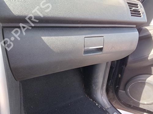 Used Glove box MERCEDES-BENZ A-CLASS (W169) A 180 CDI (169.007, 169.307) (109 hp) 27008801