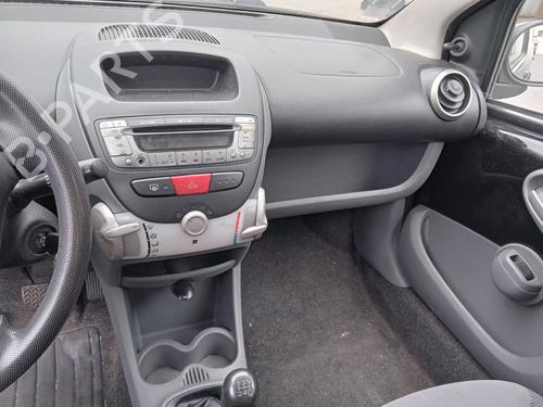 Used Heater blower motor PEUGEOT 107 (PM_, PN_) 1.4 HDi (54 hp) 27631337