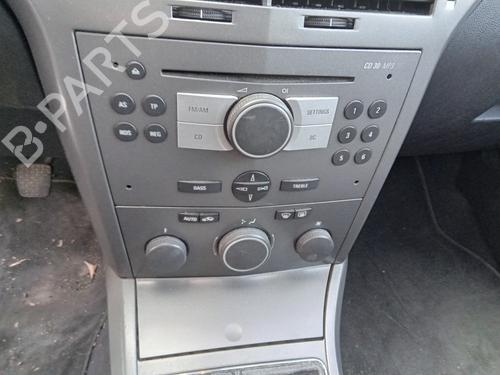 AC Styreenhet / Manøvreringsenhet OPEL ASTRA H (A04) 1.7 CDTI (L48) 13245121