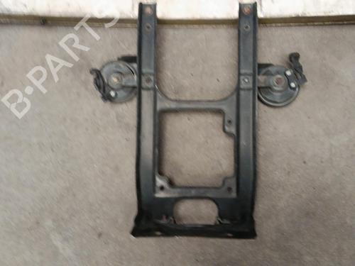 Used Front bumper reinforcement Front bumper reinforcement 27172730 27172730