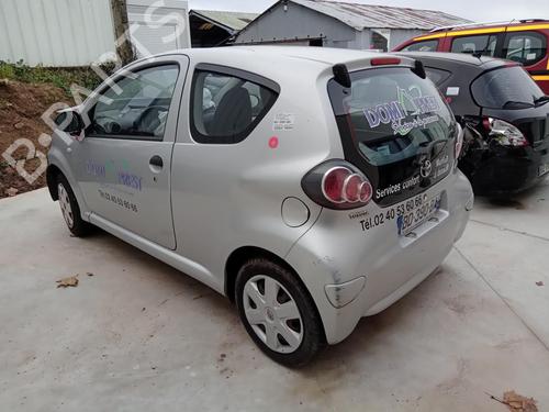 Used Fuel flap TOYOTA AYGO (_B1_) 1.0 (KGB10_, KGB10R) (68 hp) 27009366