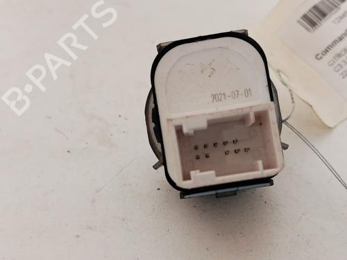 Used Mirror switch Mirror switch CITROËN C3 III (SX) 1.5 BlueHDi 100 (SXYHYP, SXYHTU) (102 hp) 34054070 34054070